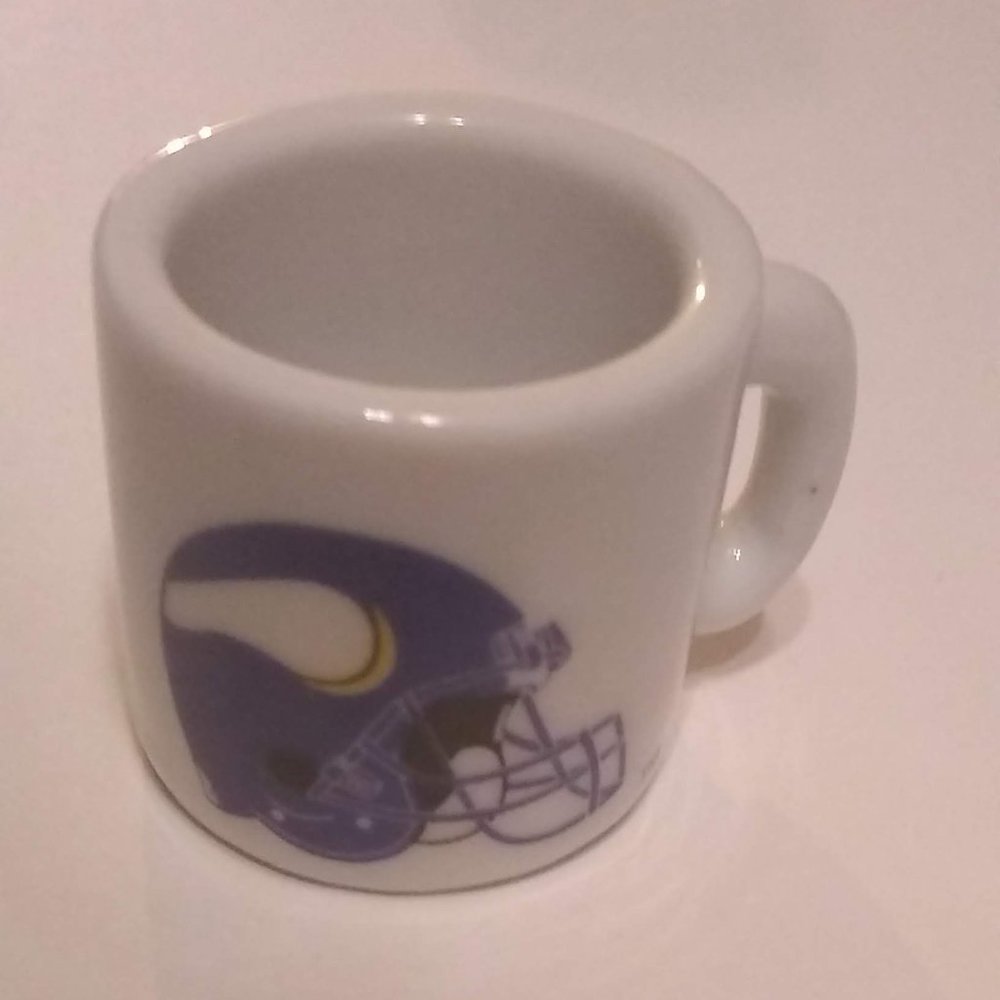 Minnesota Vikings 1 Inch Mini Mug